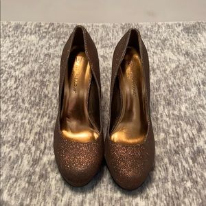 Just Fabulous Sparkle Bronze colored Pumps